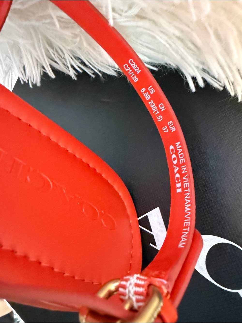 Make a vibrant statement with these gorgeous COACH "Jaci" T-Strap Sandals! - Picture 3 of 10
